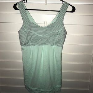 Lululemon tank top